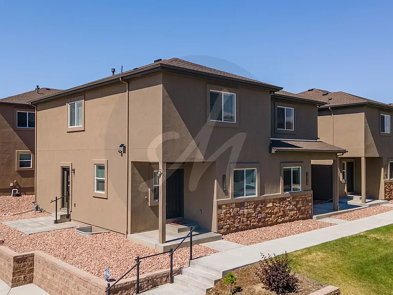 5225 Palomino Ranch Point — Photo 2