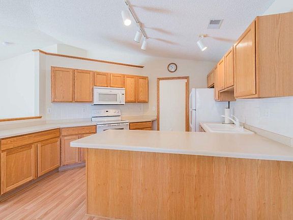 2nd image of 12563 Marion Ct