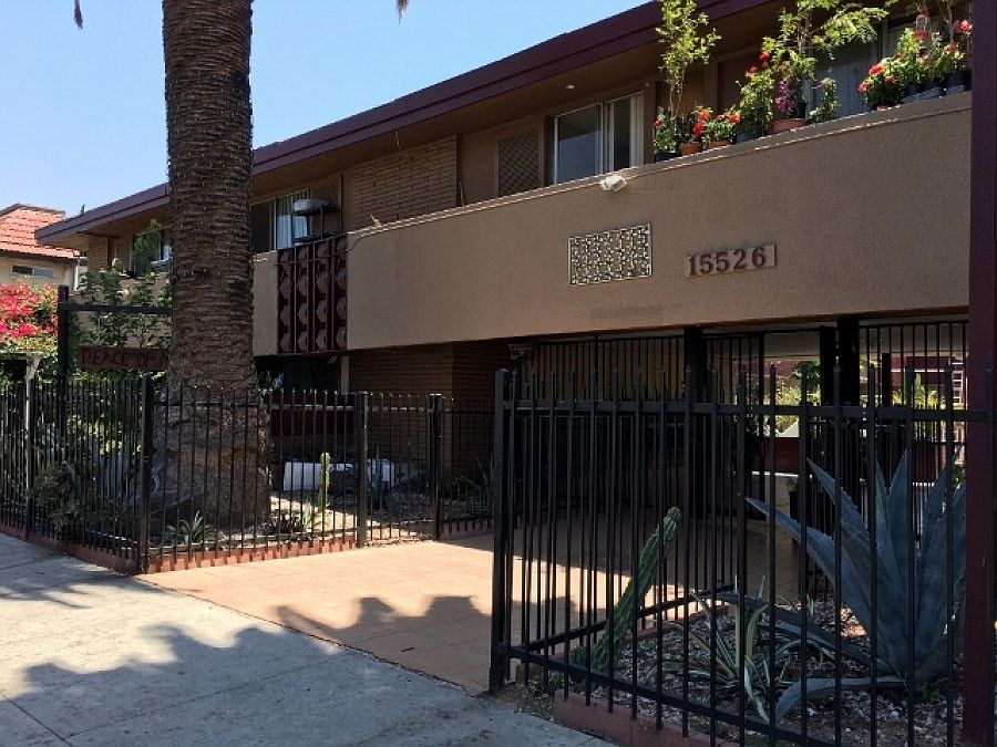 1st image of 15526 Chase St APT 33