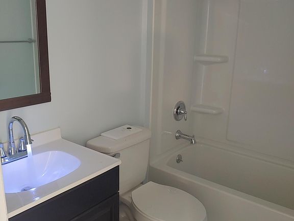 4th image of 613 Garfield Ave #2