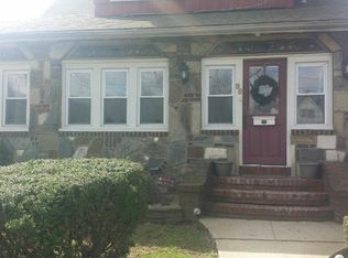 98 Lawson St, Hempstead, NY 11550
