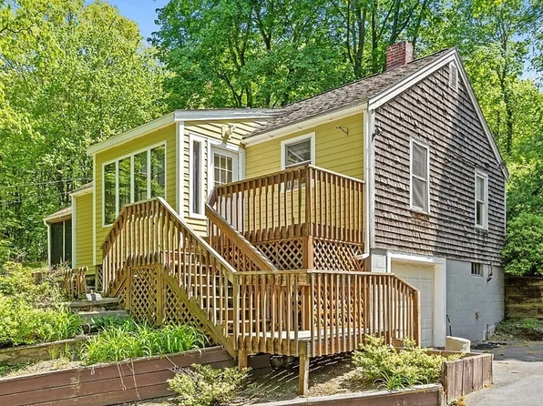 301 Hampton St, Auburn, MA 01501