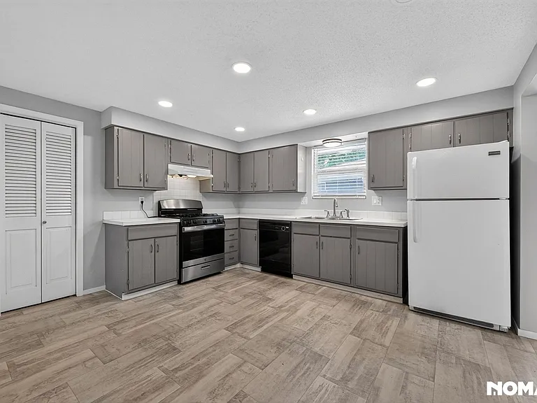 3509 Butternut Dr — Photo 9