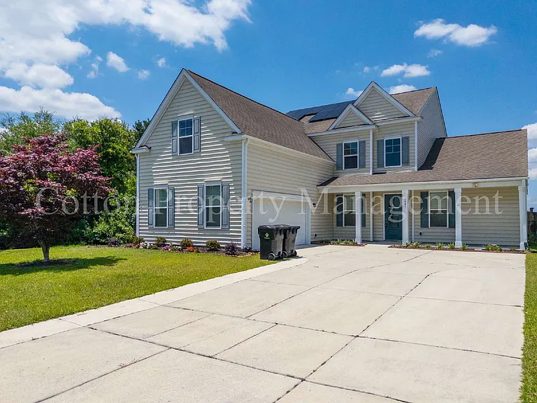 7445 Darius Dr — Photo 3