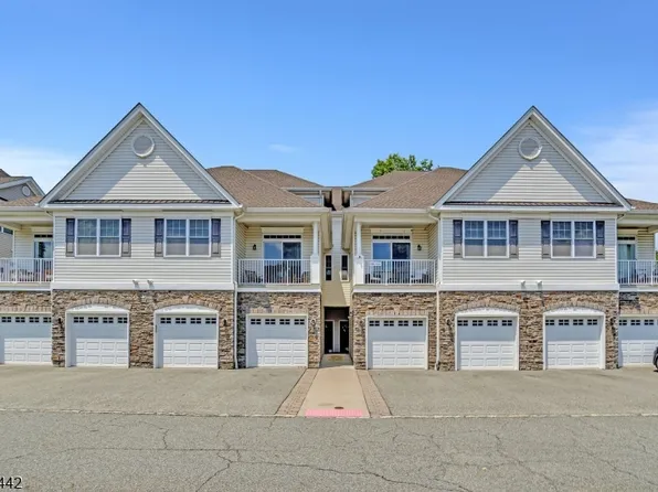 12 Elston Ct, Wanaque Boro, NJ 07420