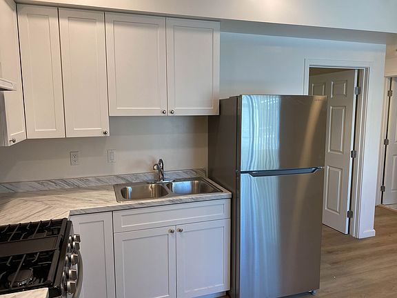5th image of 1-325 N Avenue 50