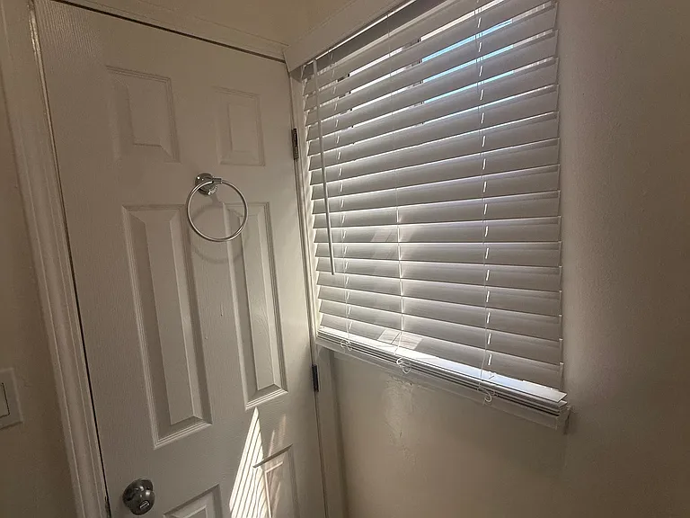 1632 Walnut Ave #5 — Photo 6
