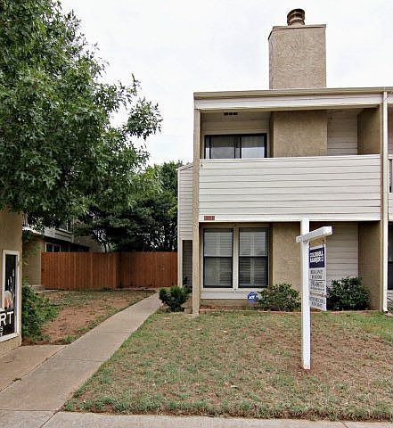1st image of 4608 55th Dr APT B