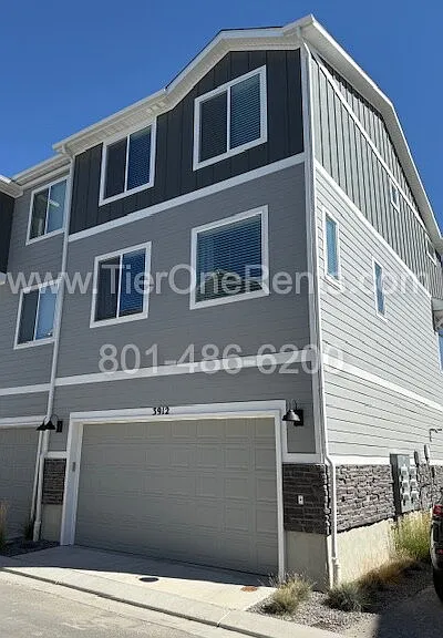 3912 N Cougar Ln — Photo 3