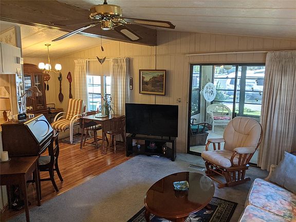 3rd image of 4604 Olive Dr