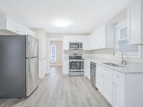 4th image of 3511 Everson Wood Dr