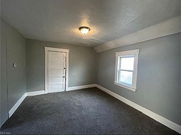 2nd image of 3560 W 67th St #Up