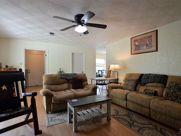 5th image of 9845 Lakeshore Dr