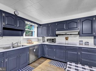 122 Lost Ln, Reading, PA 19607