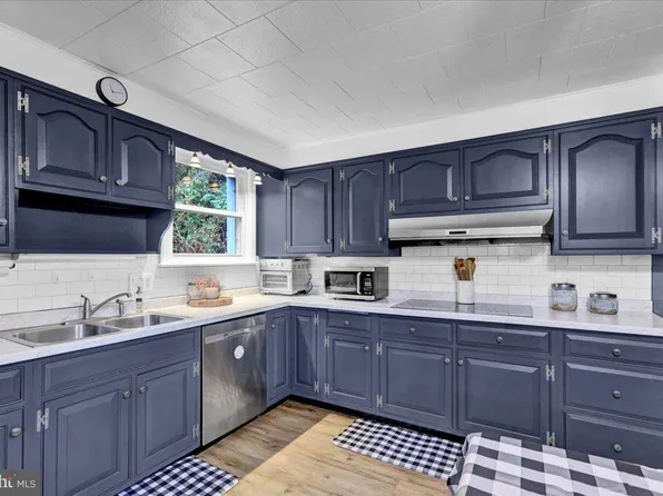 122 Lost Ln, Reading, PA 19607