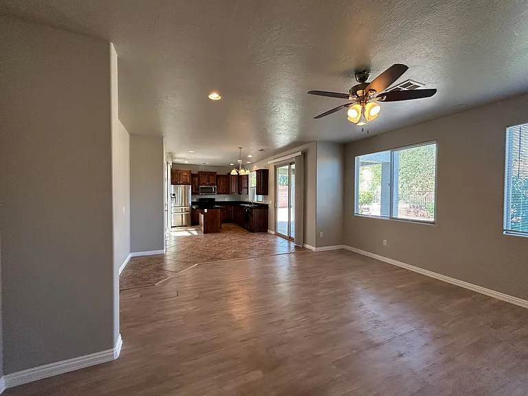 2094 N Red Mountain Rd — Photo 5