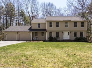 2 Innkeepers Ln, Falmouth, ME 04105