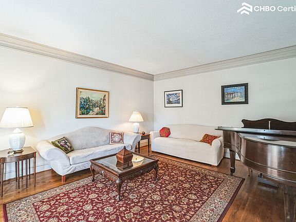 Living room and Steinway grand piano