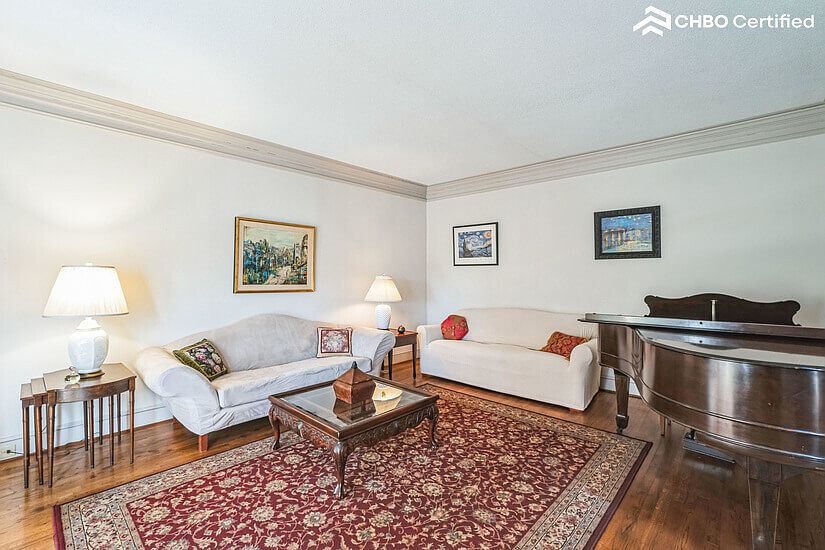Living room and Steinway grand piano