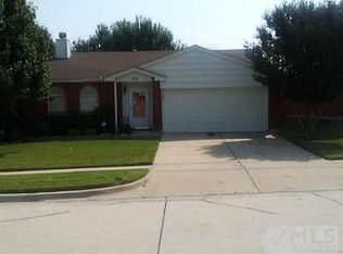 1932 Salt Flats Trl, Arlington, TX 76002
