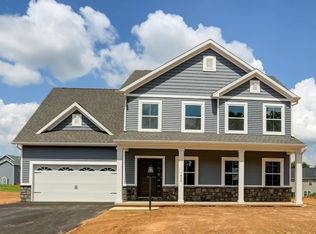 1807 Edgewood Dr, Shippensburg, PA 17257