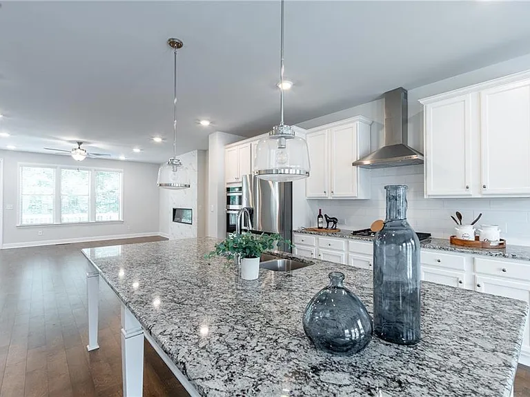 2701 Cedar Pine Way — Photo 9