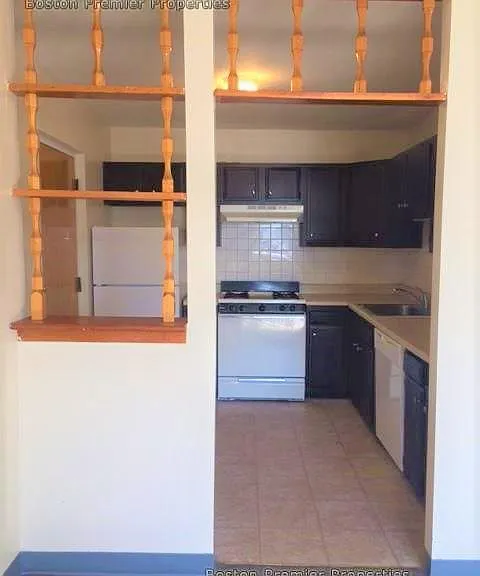 W Squantum St — Photo 10