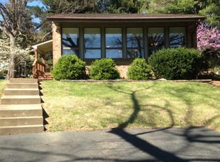 1804 King St, Staunton, VA 24401