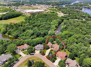 2177 Mill Pond Dr, Saint Cloud, MN 56303