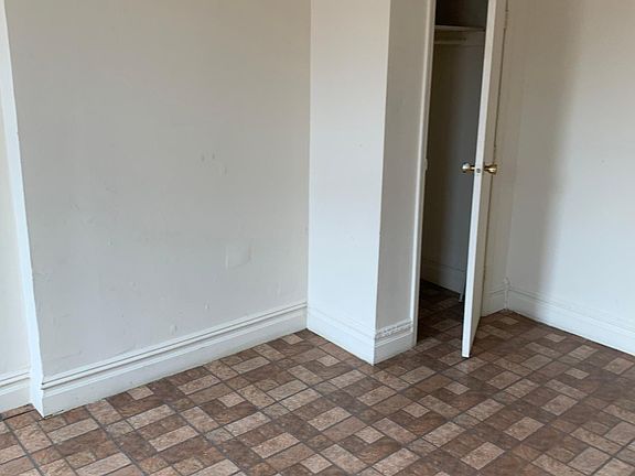 4th image of 732 Melrose Ave APT 6