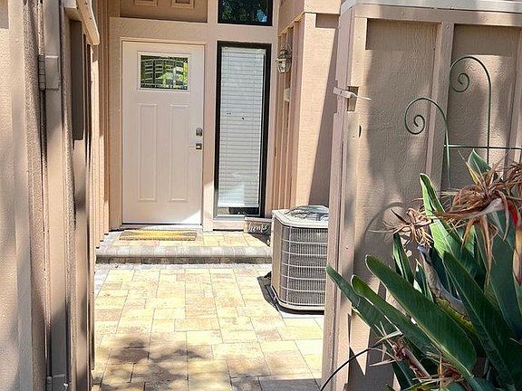 3rd image of 22835 Poplar Grove Sq