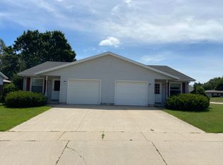 2602 College St #2602, Manitowoc, WI 54220