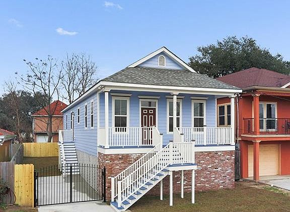 2nd image of 6016 Music St
