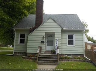 270 17th Pl, Clinton, IA 52732