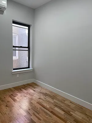 Rented by Evergreen Realty & Investments | media 25