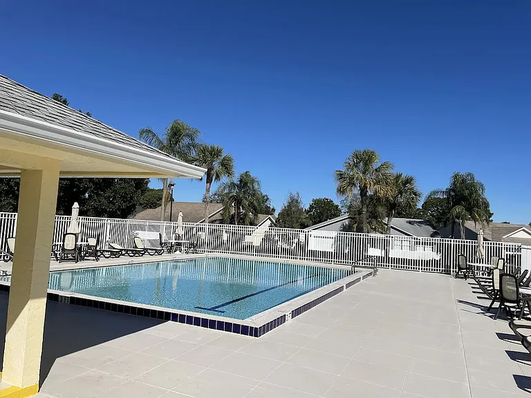 Community pool