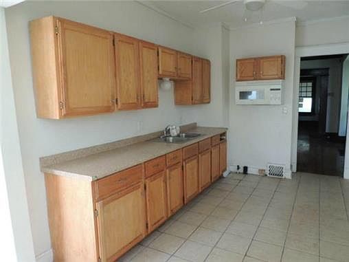 4th image of 4033 S Benton Ave