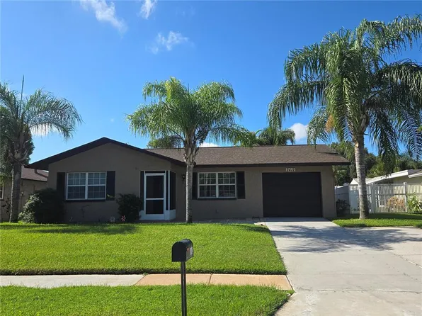 2412 Forecastle Dr, Palm Harbor, FL 34685