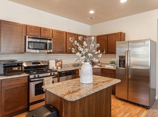 985 W Willow Garden Paseo #65-8, Farmington, UT 84025