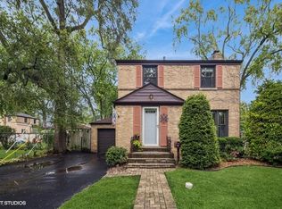 226 E Washington St, Des Plaines, IL 60016