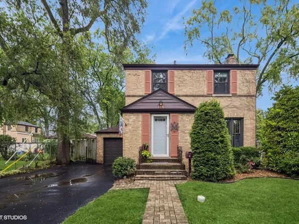 226 E Washington St, Des Plaines, IL 60016