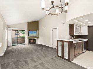 11508 NE 128th St APT 11, Kirkland, WA 98034