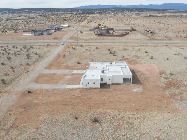 3 Cleveland Rd, Edgewood, NM 87015