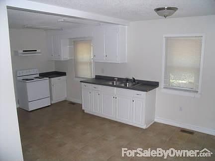 2nd image of 1215 E 14th St