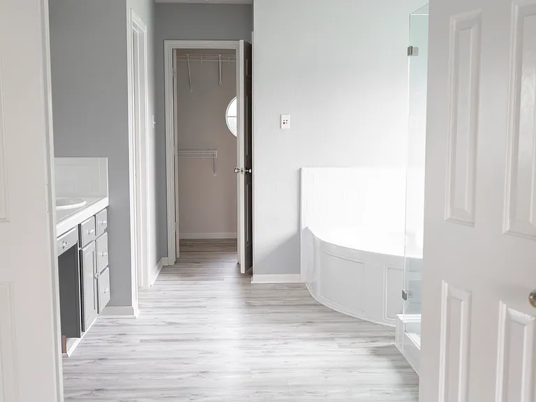 7722 Iowa Ln — Photo 7