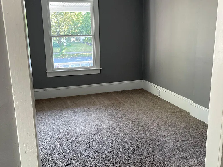 228 Philadelphia Ave W — Photo 11