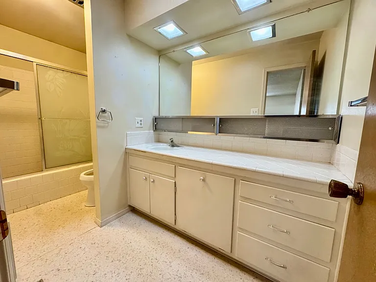 1705 California St NE — Photo 15