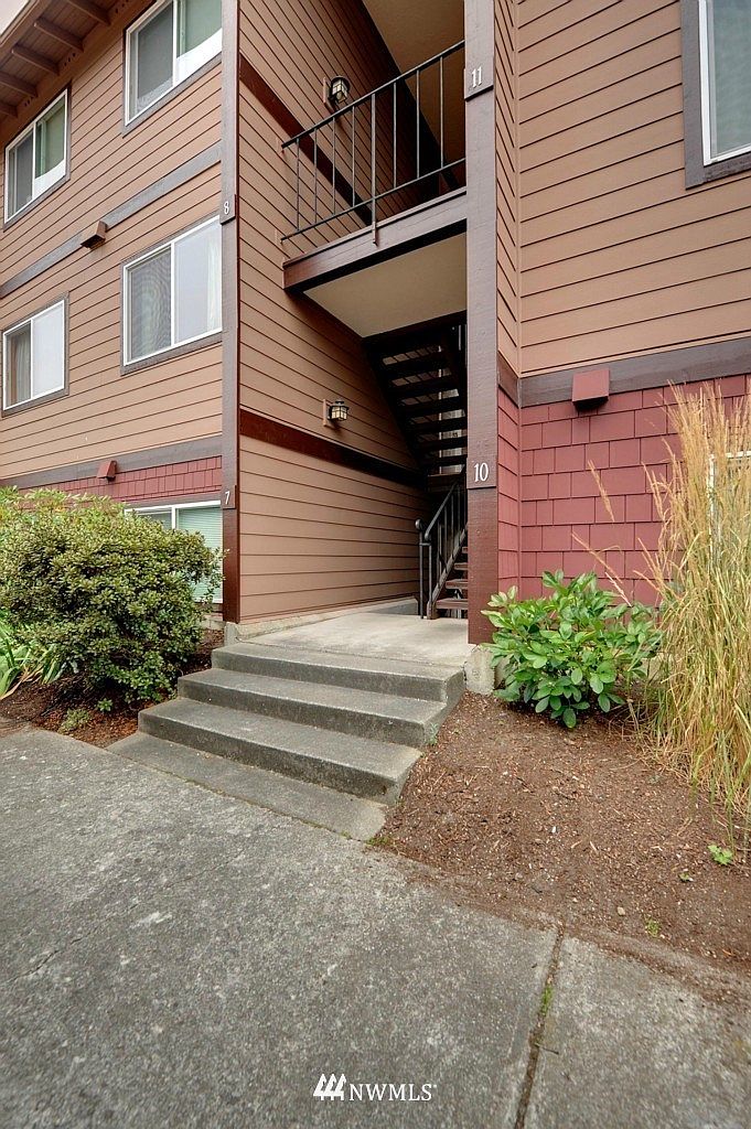 17430 Ambaum Boulevard S UNIT 8, Burien, WA 98148 Zillow