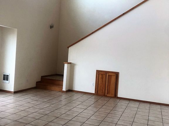 4th image of 13862 N Cassia St #2