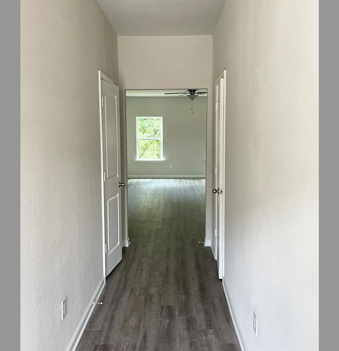 4 bed, 2.5 bath, 2421 sqft, $2,600 — Photo 3